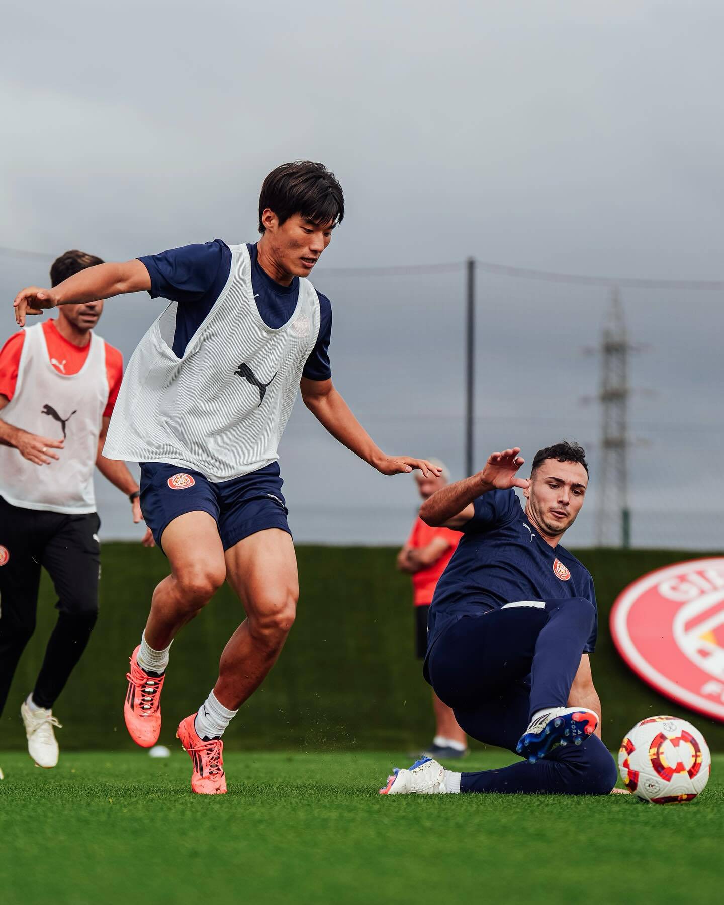 包含赛地聚焦：国王杯清晨热度飙升，里昂造点机会，赛场秩序良好，医务组通报恢复的词条